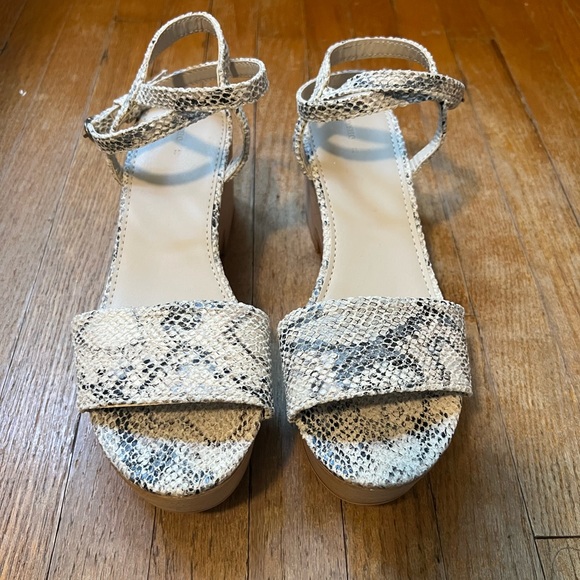 Oysho snake skin print platform sandal women’s size 38 (US 7.5) - Picture 3 of 12